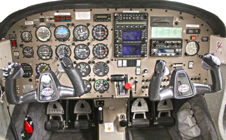 Cockpit van een sportvliegtuig, synbool voor het vliegtuigonderhoud door Banair.